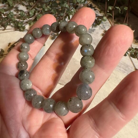 Natural Labradorite Beaded Stretch Bracelet - Picture 3 of 8